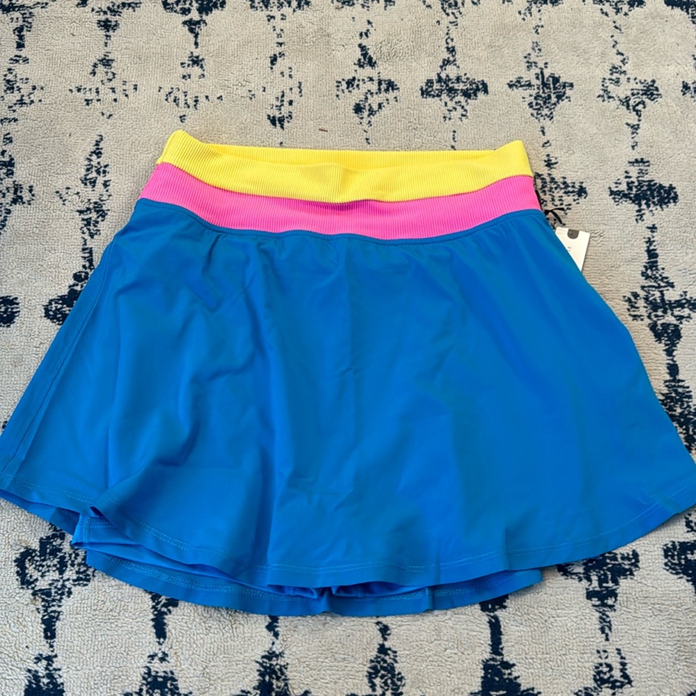 NWT BEACH RIOT SKORT